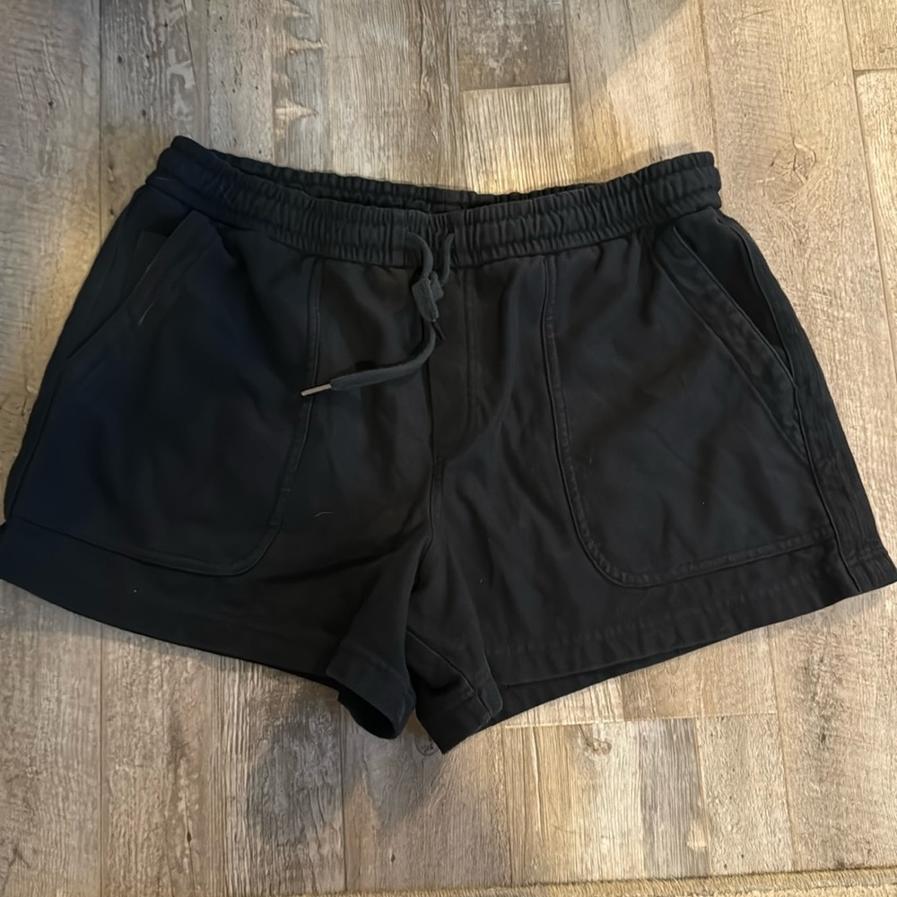 Athleta pull on short